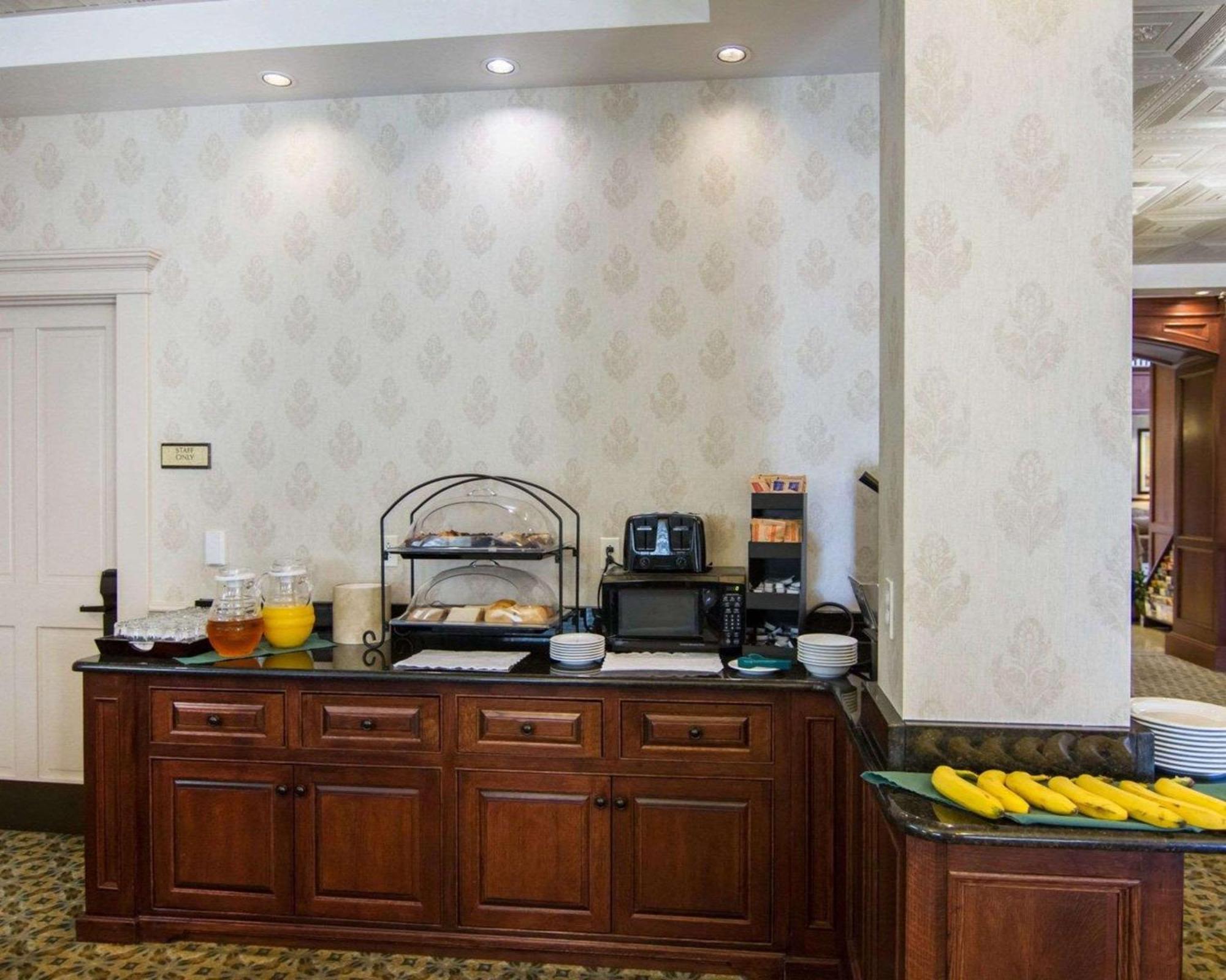 Liberty Hotel, Ascend Hotel Collection Cleburne Ngoại thất bức ảnh