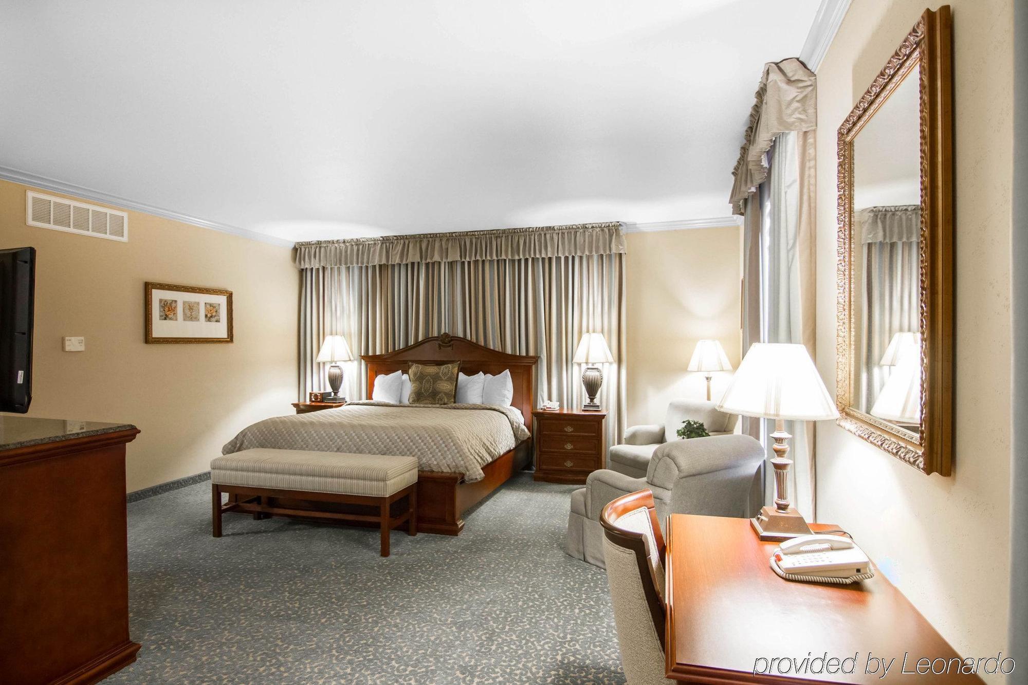 Liberty Hotel, Ascend Hotel Collection Cleburne Ngoại thất bức ảnh